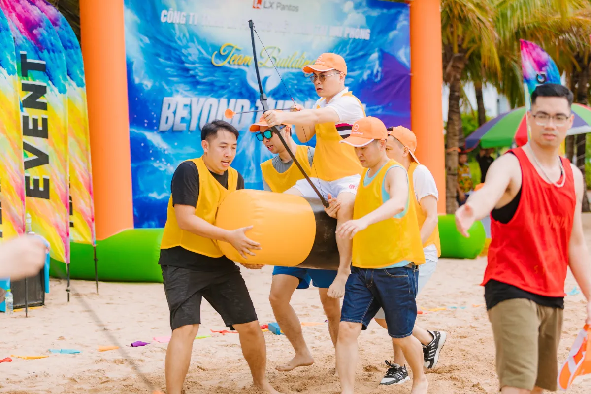 to chuc team building